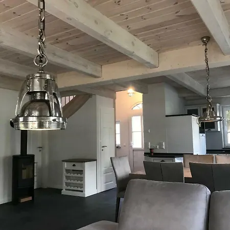 Sandhus, Vorher Haus Am Waldchen Feriehus *
