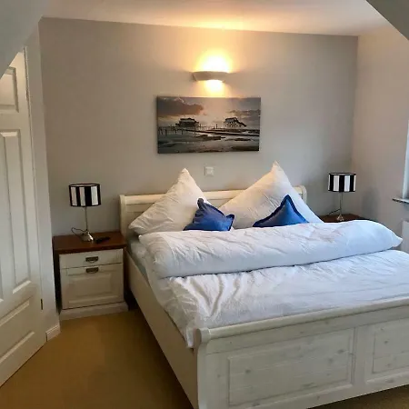 Sandhus, Vorher Haus Am Waldchen Feriehus Sankt Peter-Ording